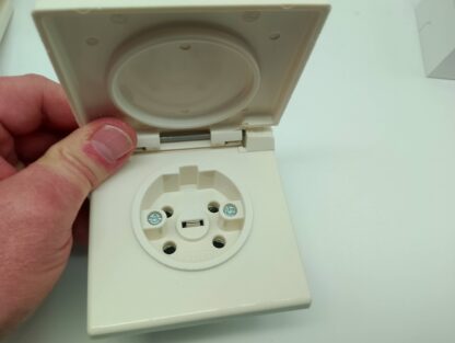 Perilex 6080 Steckdose mit Klappdeckel Unterputz cremeweiß 16A 400/230V~ NEU – Bild 3