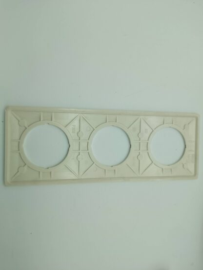 Jung TIP90 983-301 3fach Rahmen cremeweiß NEU – Bild 3