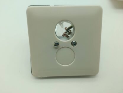 Jung 5620303 Zentralstück cremeweiß NEU