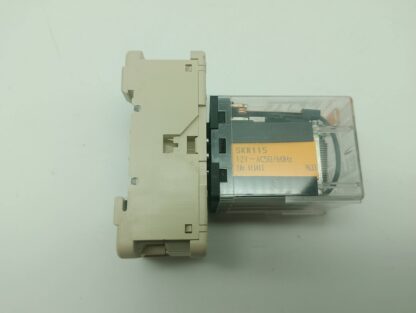 Elesta SKR115 12V~AC50/60Hz Relais mit Sockel – Bild 2
