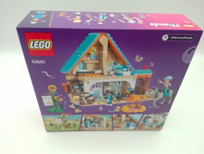 LEGO Friends 42651 Tierarztpraxis für Pferde und Haustiere – Bild 2