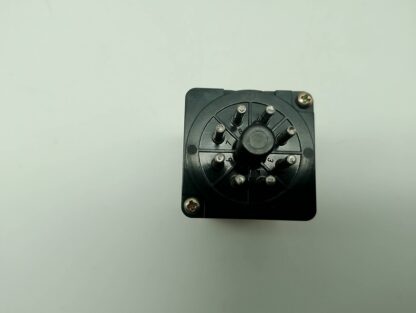 Omron Type MK2P Relais AC 230V 2380W1 – Bild 4