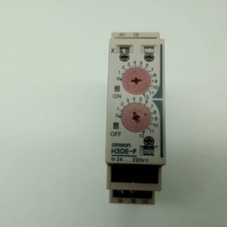 Omron H3DE-F Zeitrelais 24-230VAC/DC  50/60Hz  t: 0,1s-12h