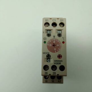 Omron H3DR-A Zeitrelais 100-240V~ 50/60Hz  t: 0,1s-120hrs
