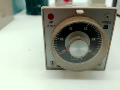 Omron H3BA Timer Zeitschaltuhr 200/220/240V~50/60Hz – Bild 2