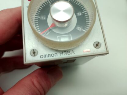 Omron H3BA Timer Zeitschaltuhr 200/220/240V~50/60Hz
