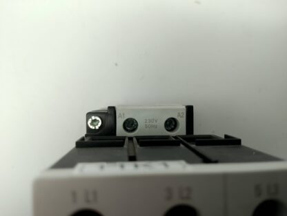 Siemens 3RT1035-1AP00 Leistungsschütz AC230V, 50Hz, 3pol. – Bild 4