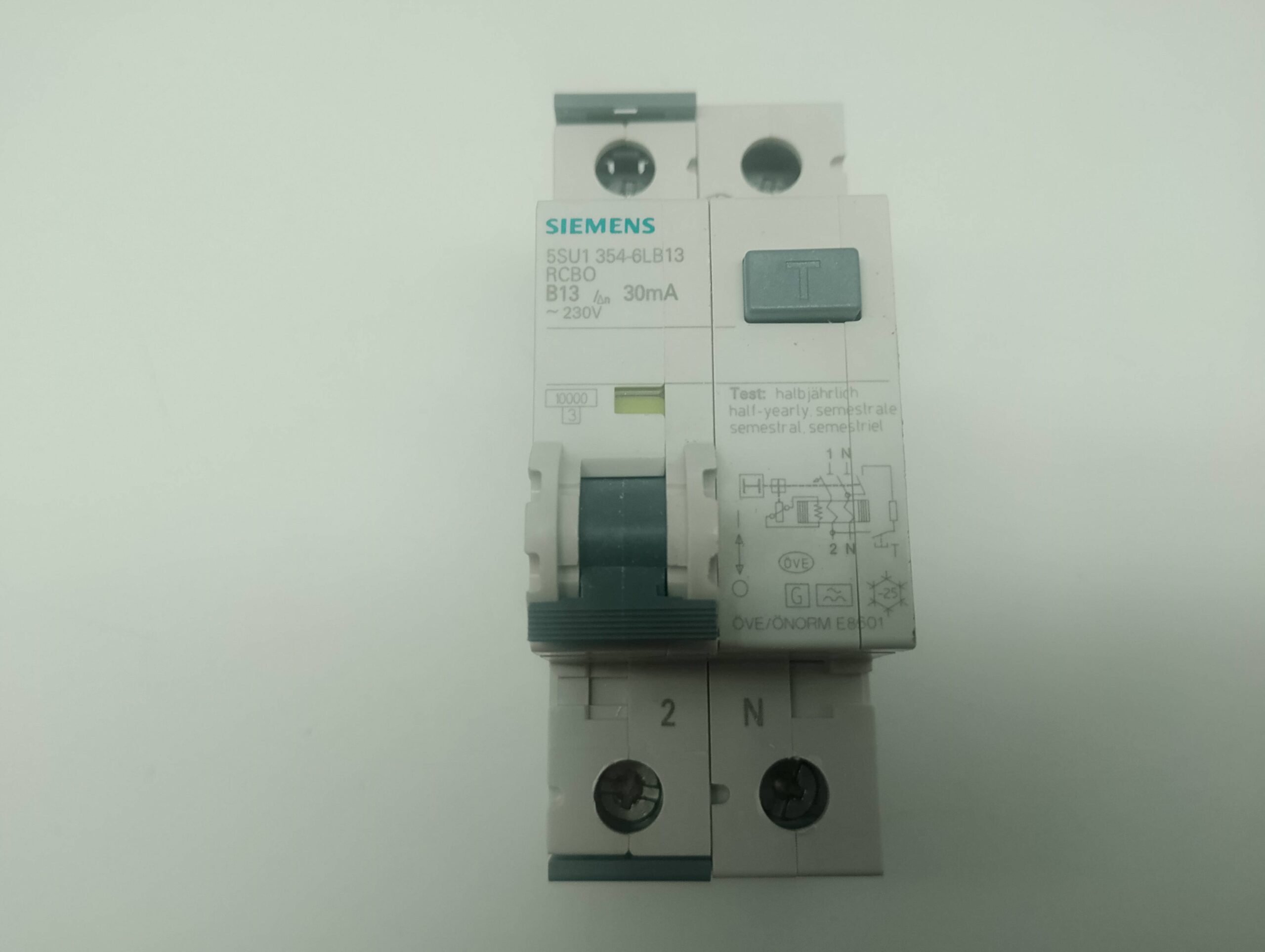 Siemens 5SU1 354-6LB13 RCB0 B13  30mA  220V~  10kA  FI/LS