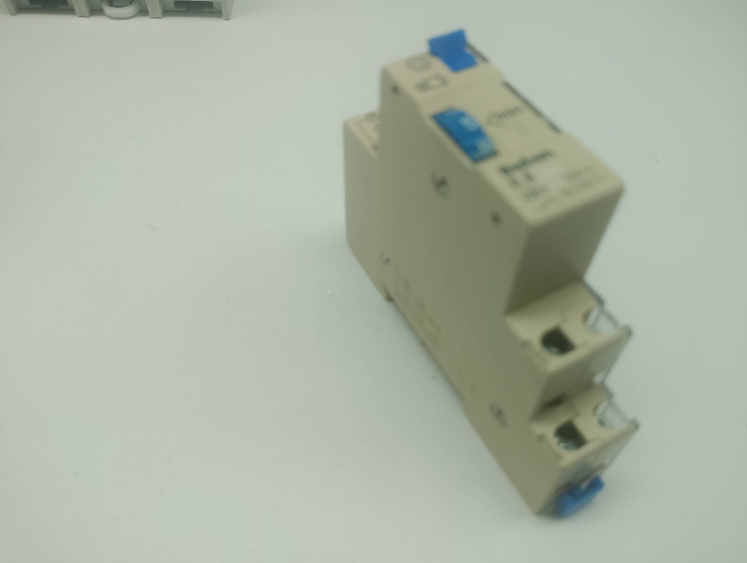 Theben E8 Treppenlicht Zeitschaltrelais 230V~ 16/230V~ – Bild 3