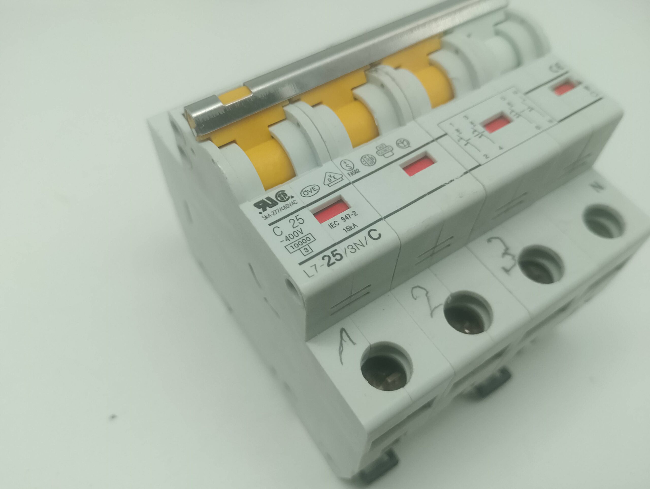 F&G L7-25/3N/C Sicherungsautomat – Bild 3