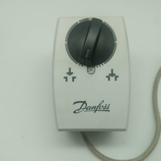 Danfoss Type: AMV 10  082G3001  230V~ 50Hz  Stellantrieb