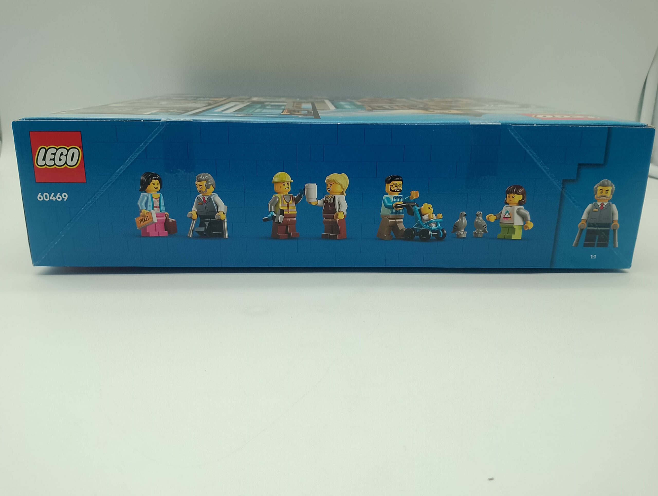 LEGO City 60469 Hauptbahnhof – Bild 5