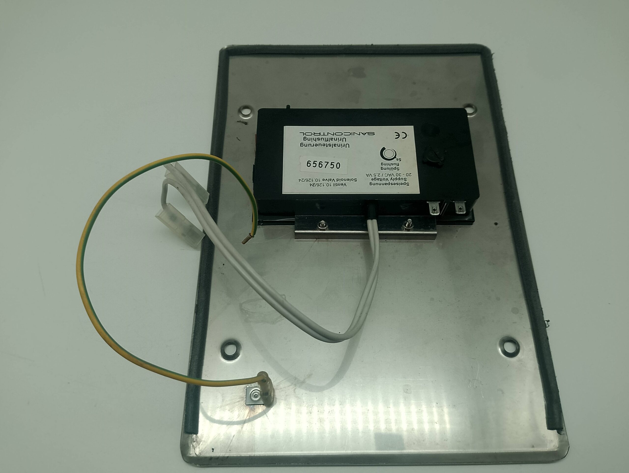 Mepa Sanicontrol Urinalsteuerung Urinalflushing Speisespannung Supply Voltage 20-30VAC/2,5 Ventil 10.126/24 Solenoid Valve 10.126/24 – Bild 3