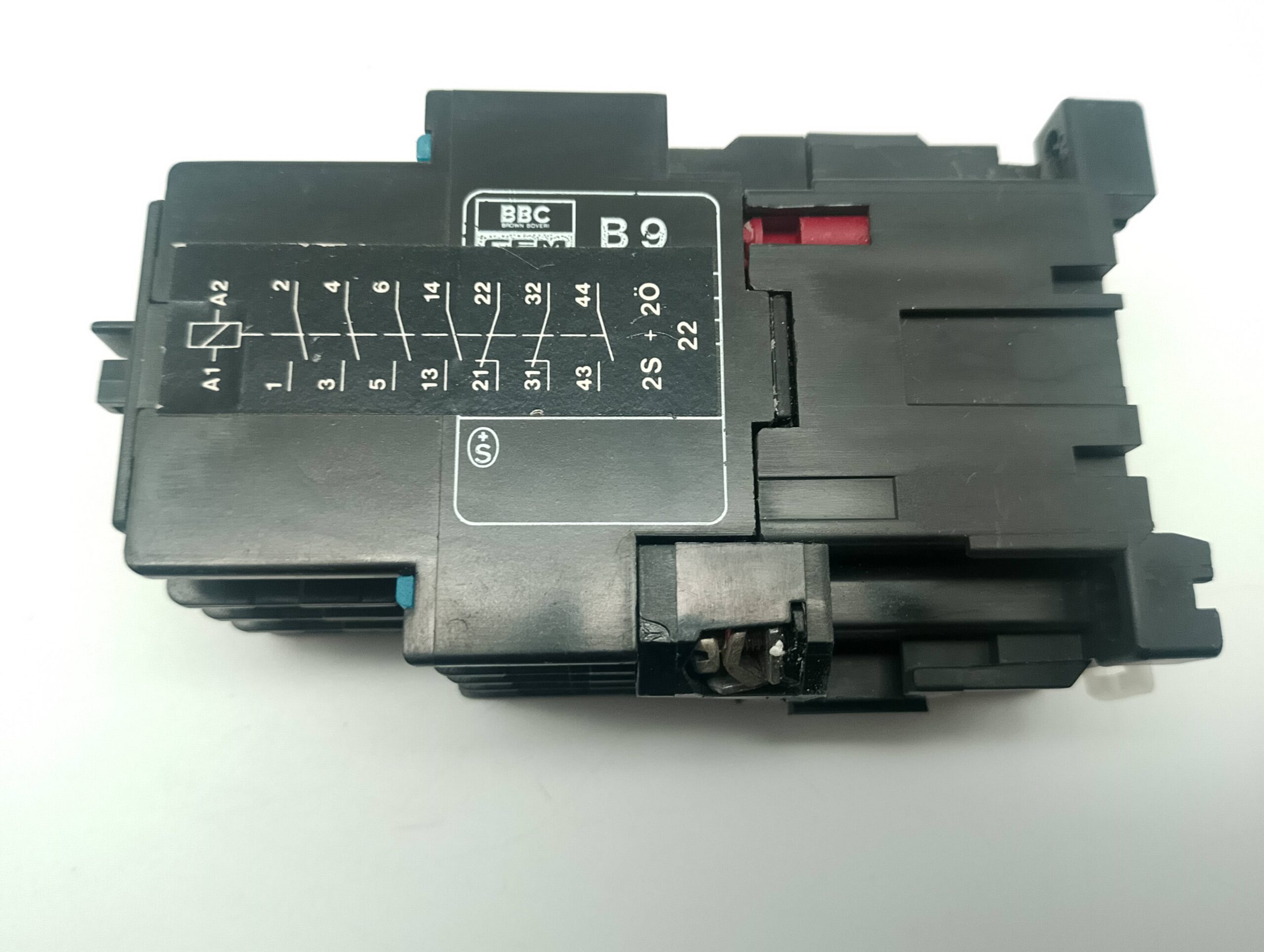 BBC CEM B9-30-22 220V/50Hz 220/240/60Hz Schütz Ersatzteil – Bild 4