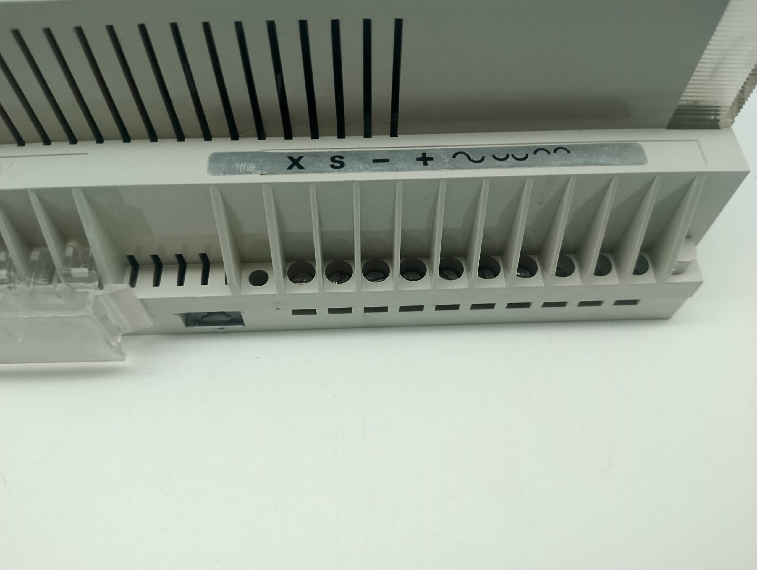 LT-Netzteil 673U – BTICINO LEGRAND 673U Prim.220V~/50-60Hz Sek. 7-12V/300mA ~12V/0,5A – Bild 3