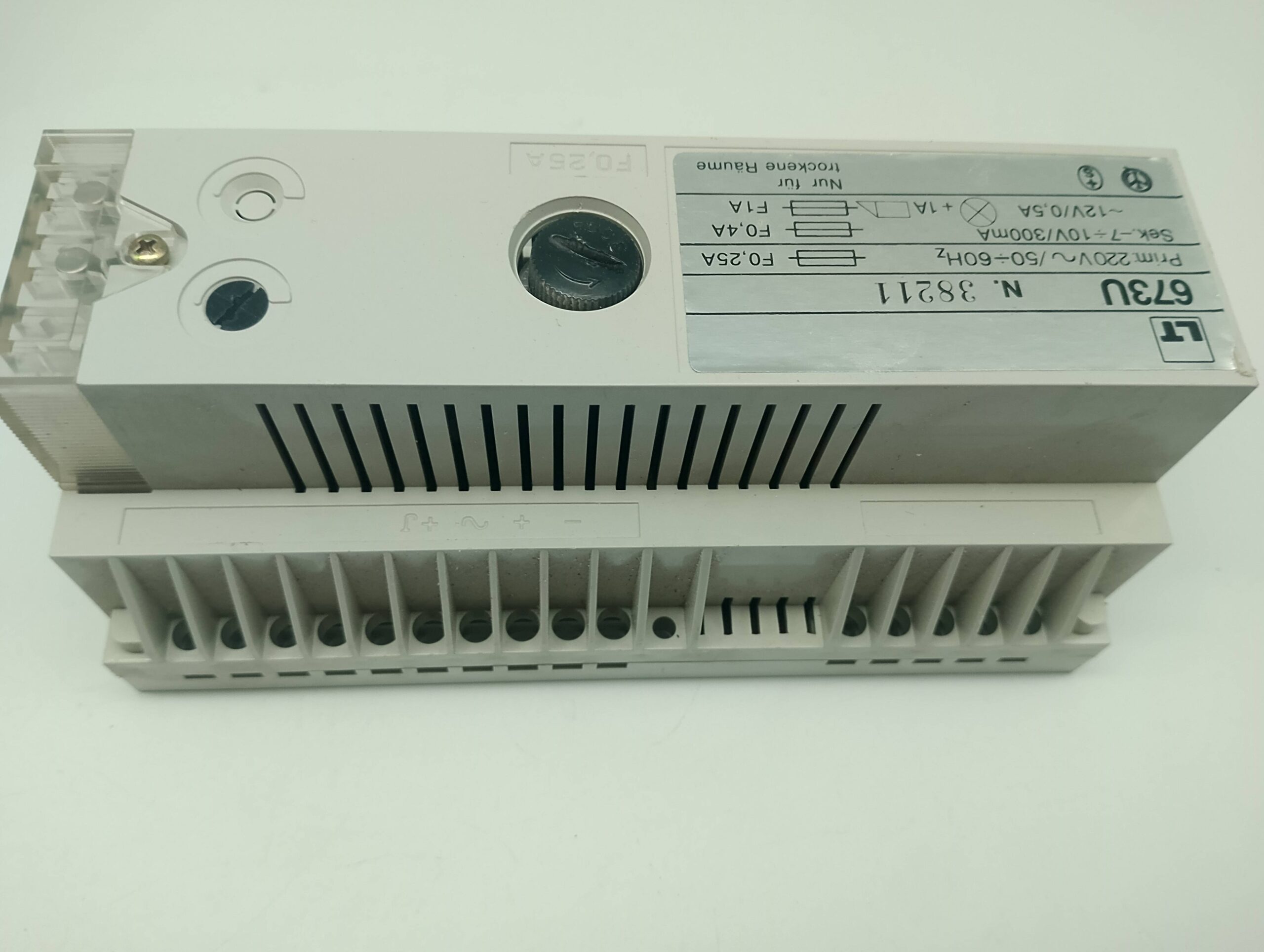 LT-Netzteil 673U – BTICINO LEGRAND 673U Prim.220V~/50-60Hz Sek. 7-12V/300mA ~12V/0,5A – Bild 5