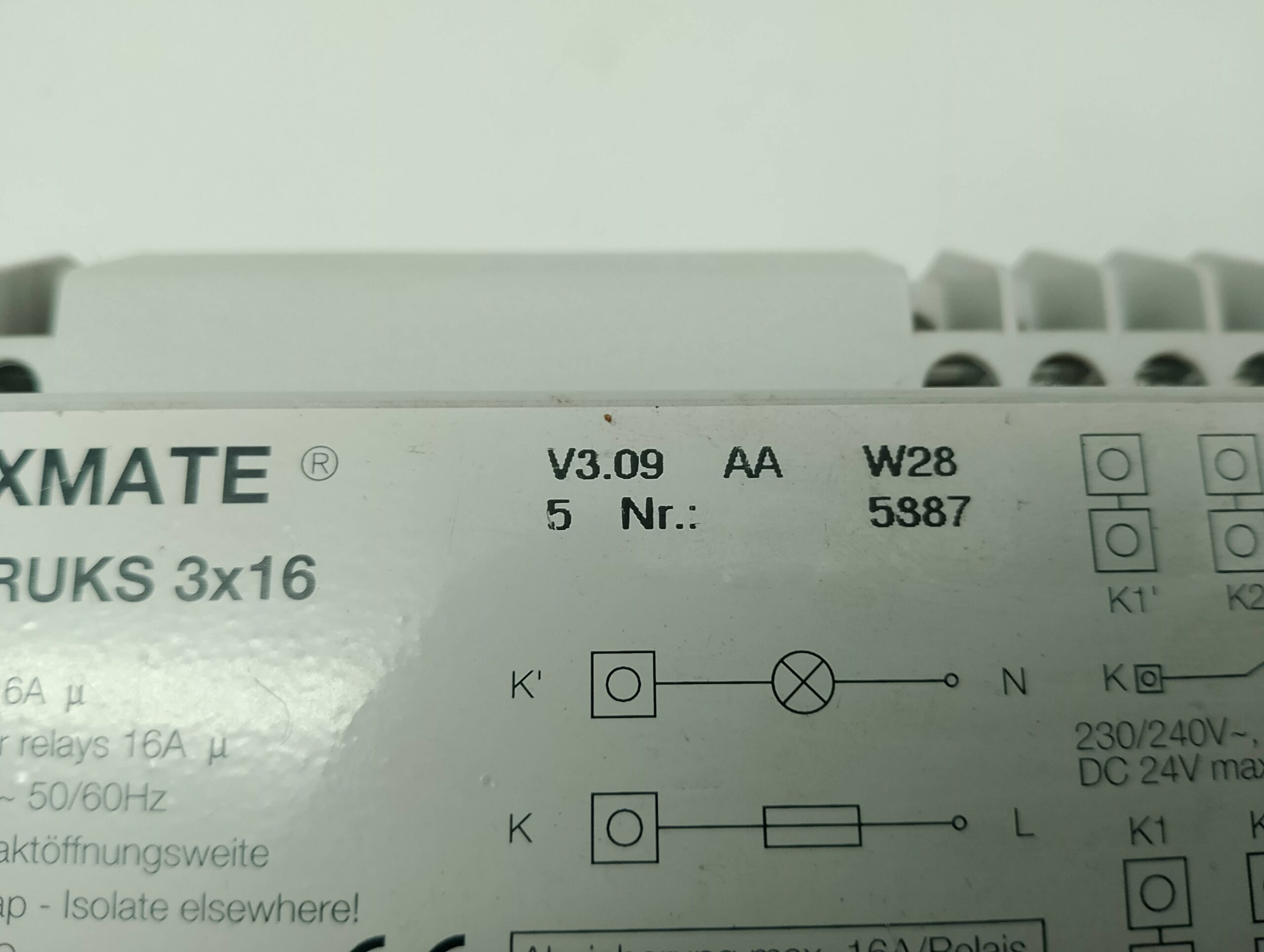 Zumtobel Luxmate, LM-RUKS 3x16A 230V/50Hz Relais Ausgangsmodul 20735397, V3.09 AA W28 5 – Bild 2