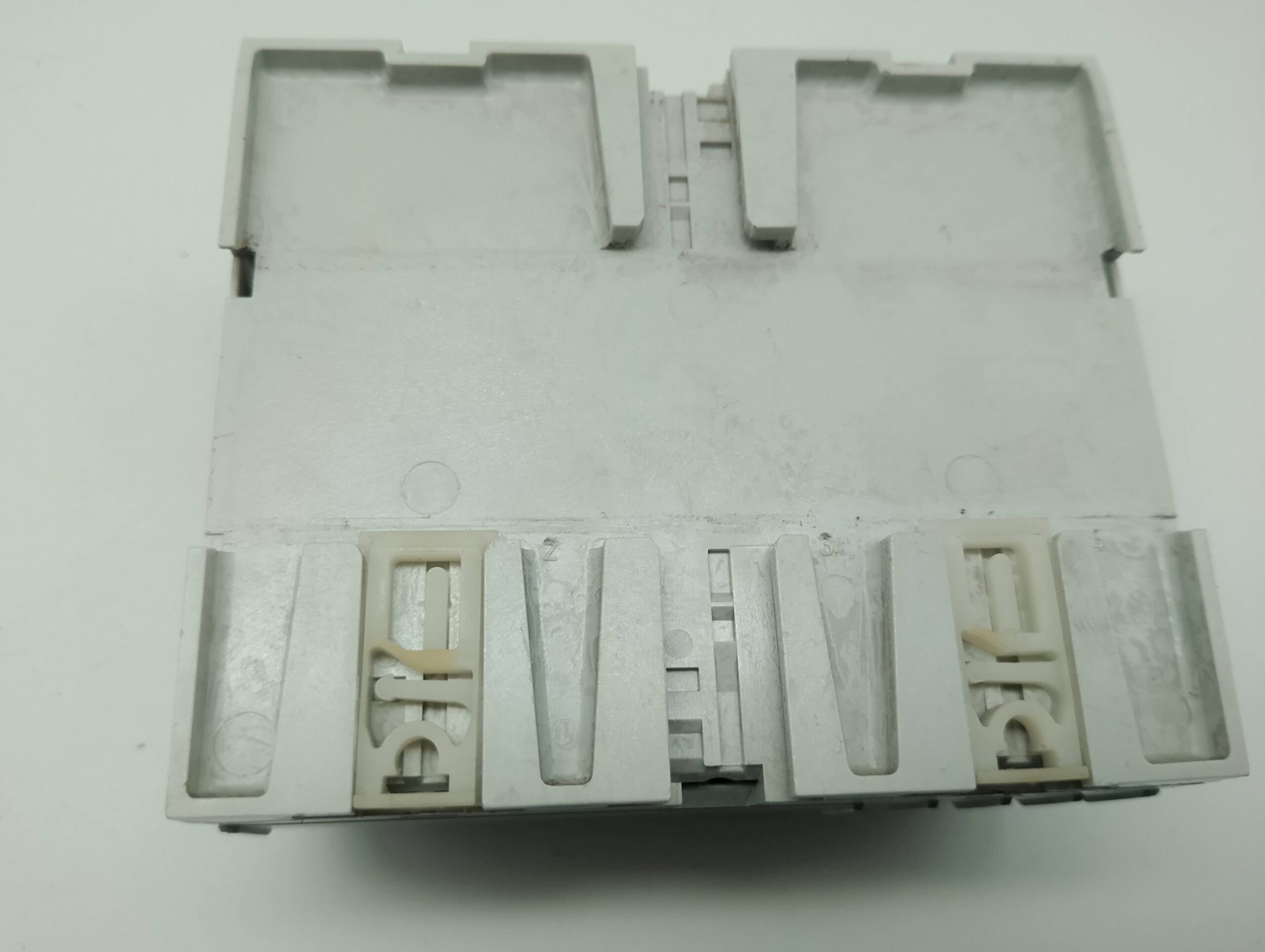 Zumtobel Staff The Light Luxmate LM-BV BB U08 Busversorgung Bus power supply 230/240V ~50/60Hz Tu:…50° Art.Nr.: 20975247 – Bild 4