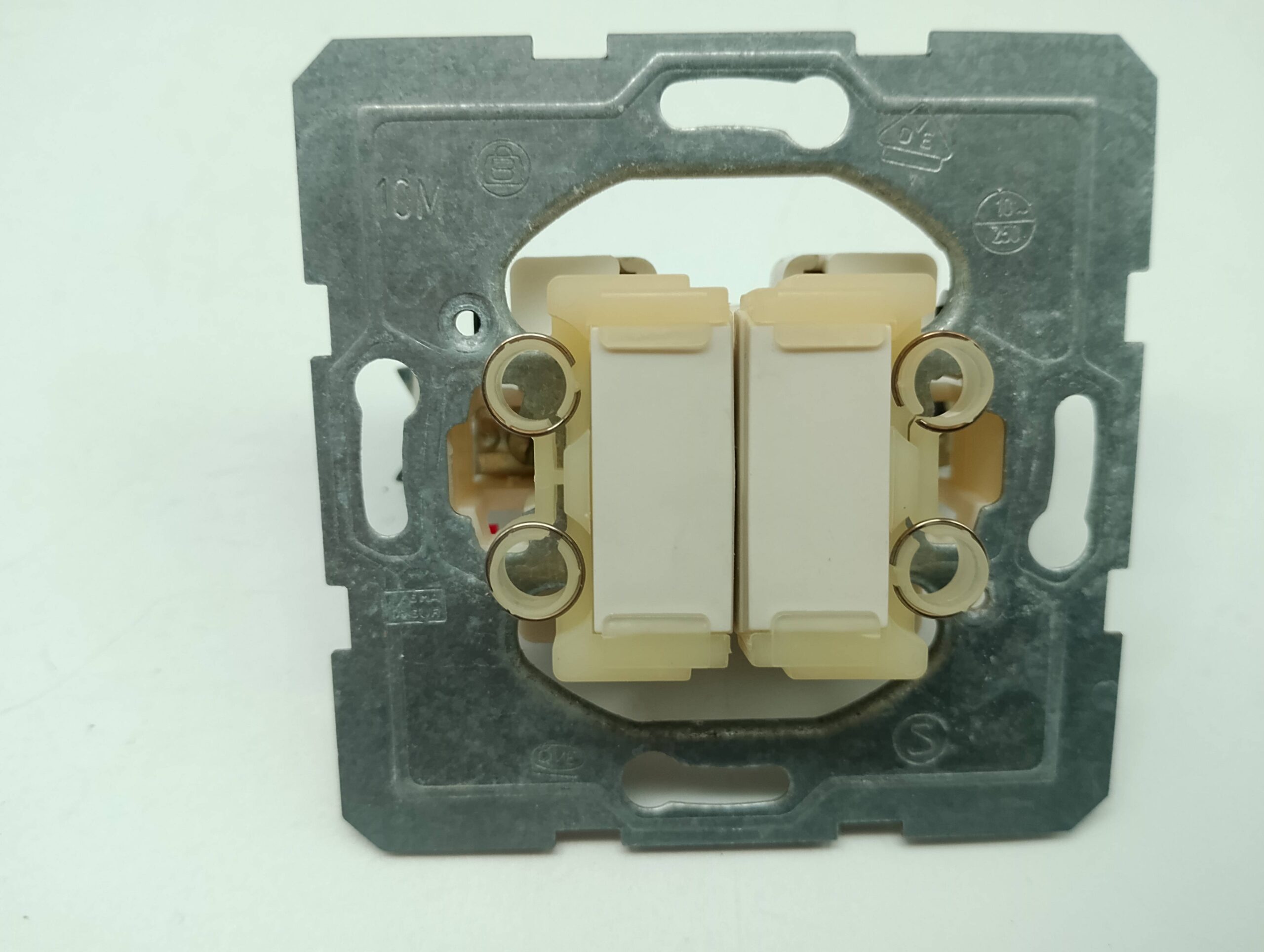 Berker Serienschalter Doppelschalter 21210