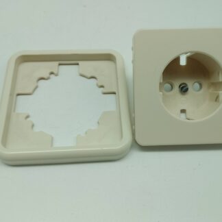 Legrand Diplomat 855/50610 Rahmen 51205 Steckdoseneinsatz/Zentralstück