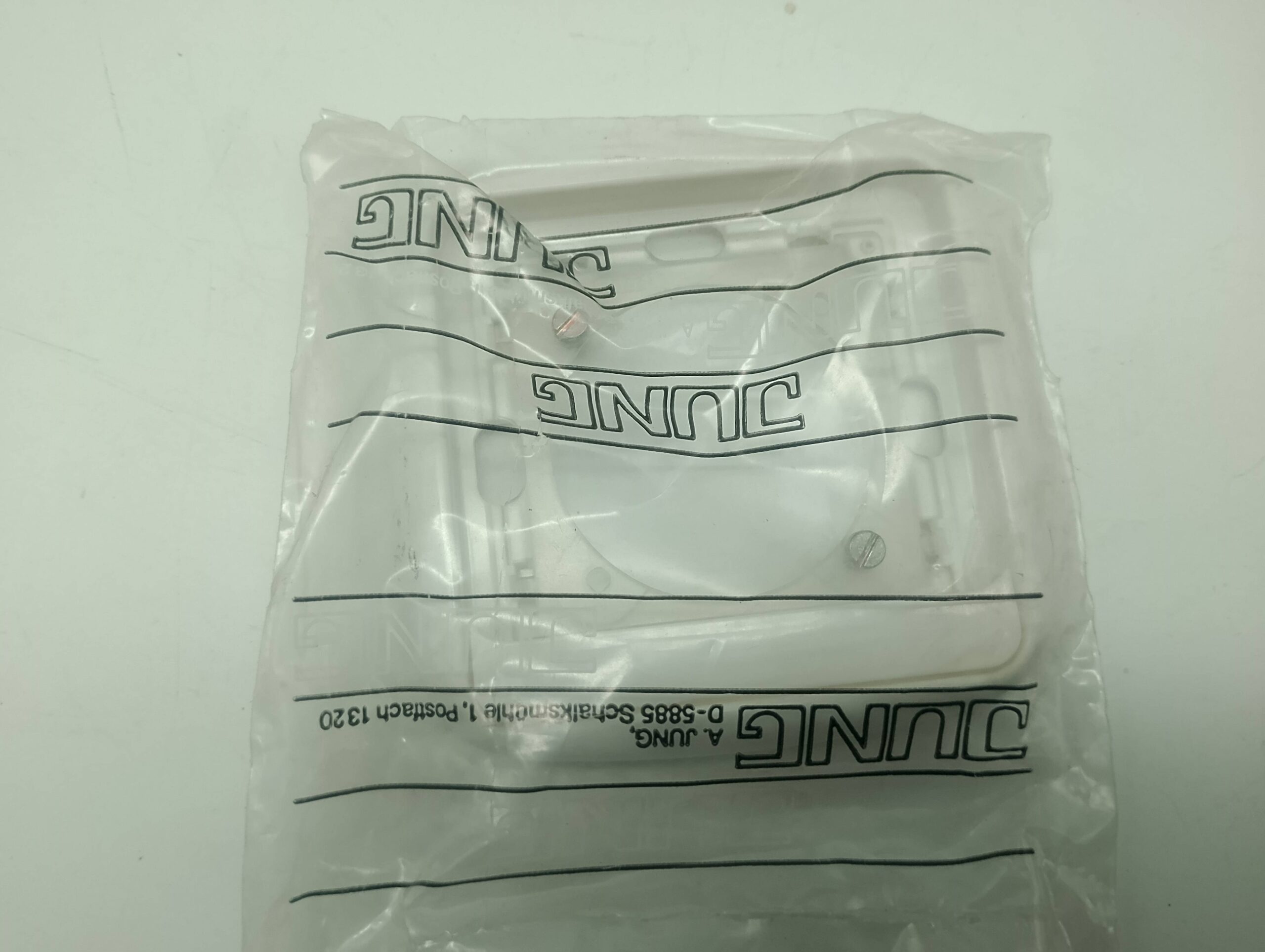 Jung 1981-301 TL981b 1fach Rahmen alpinweiß