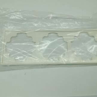 Gira 3fach Rahmen 483 cremeweiß NEU