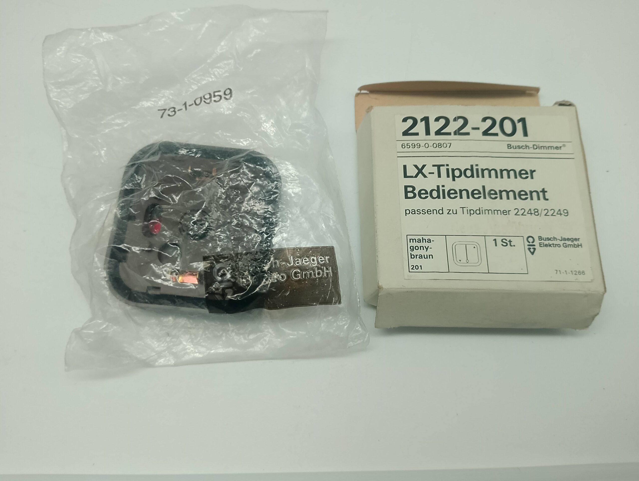 Busch und Jäger 2122-201 6599-0-0807 2122-200...2xx LX-Tipdimmer mahagonybraun NEU – Bild 2