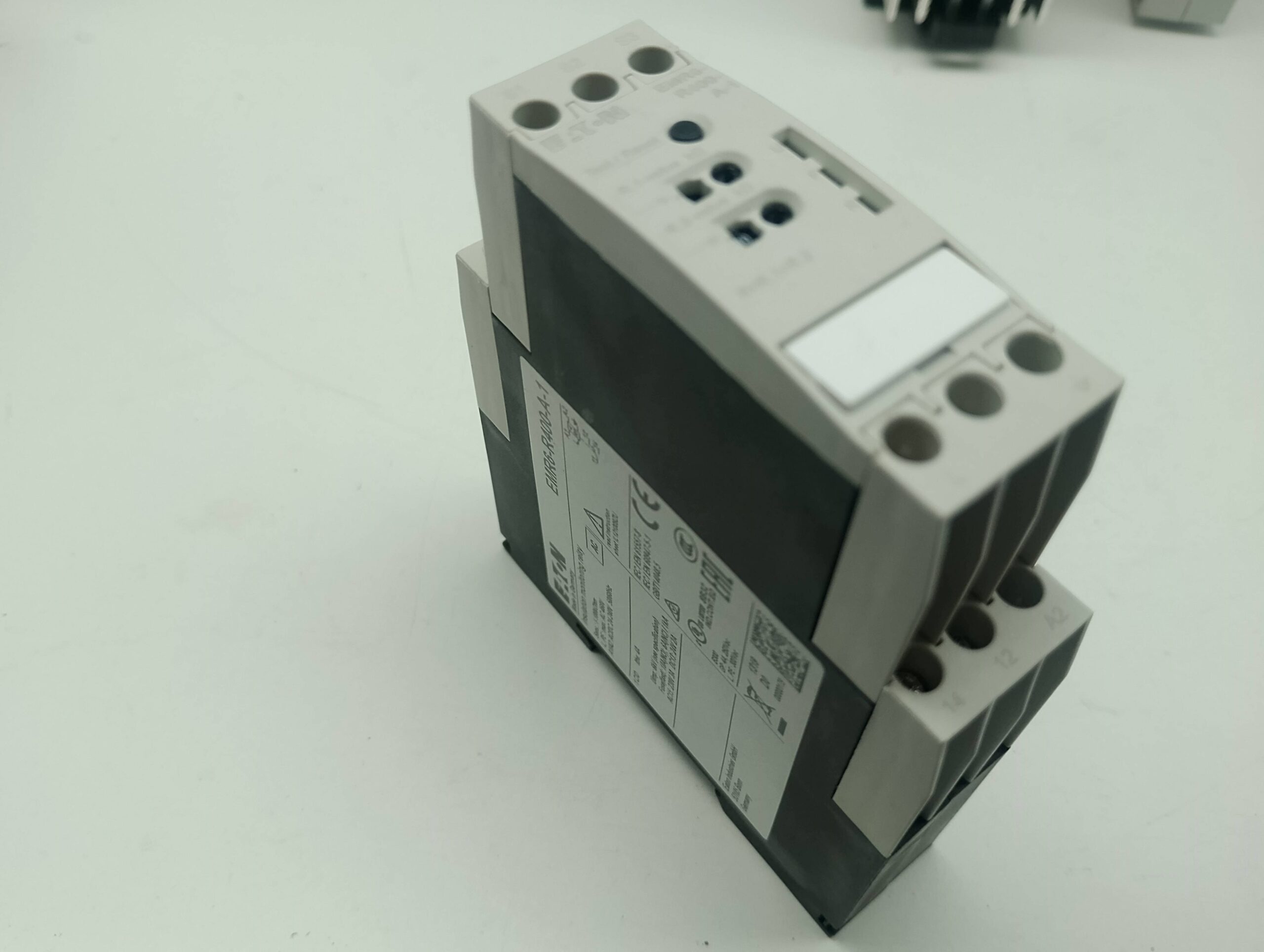 Eaton EMR6-R400-A-1 Isolationswächter Mess- und Überwachungsrelais – Bild 3