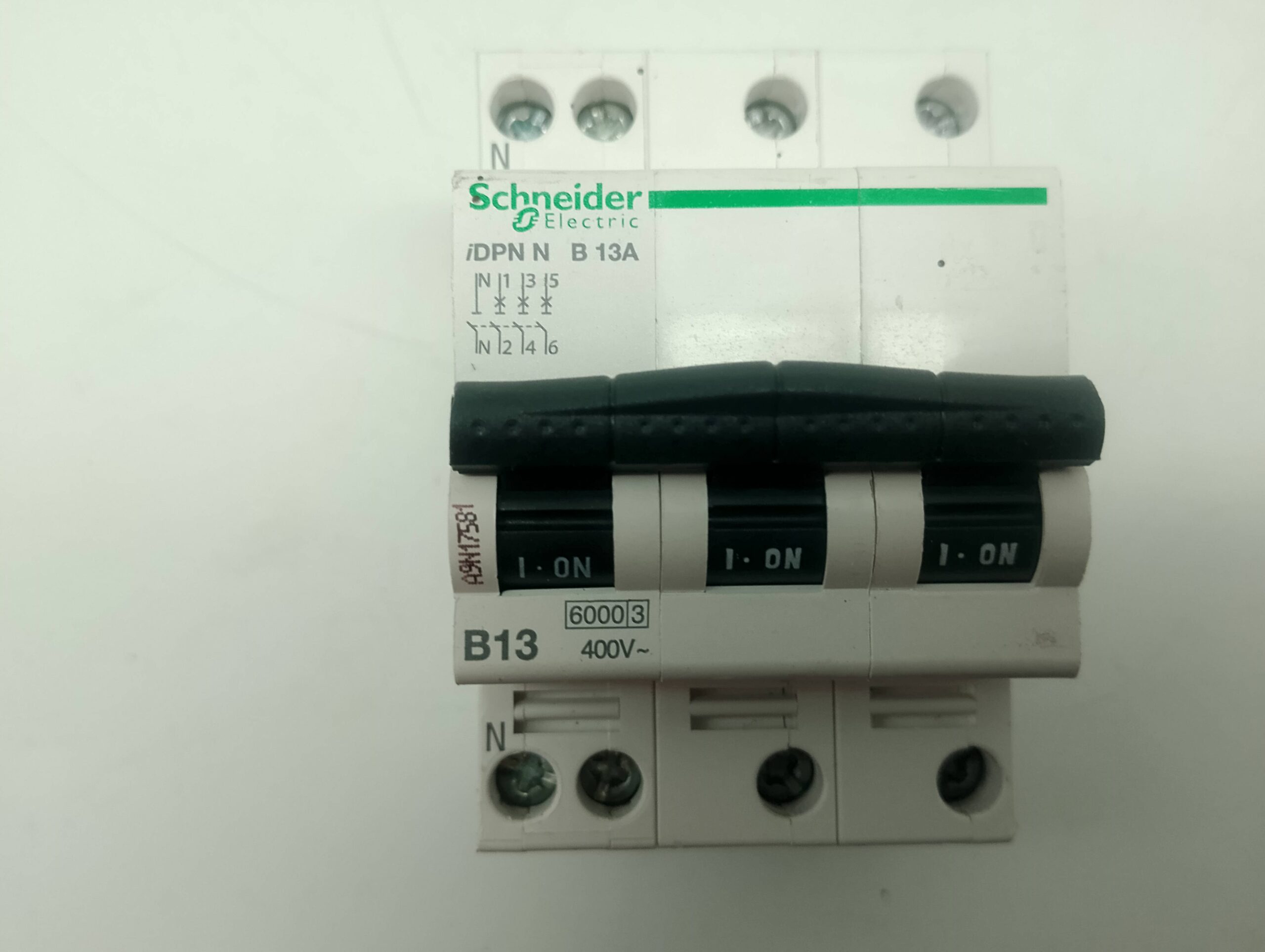 Schneider Electric B13 Sicherungsautomat 3pol. A9N17581 – Bild 4