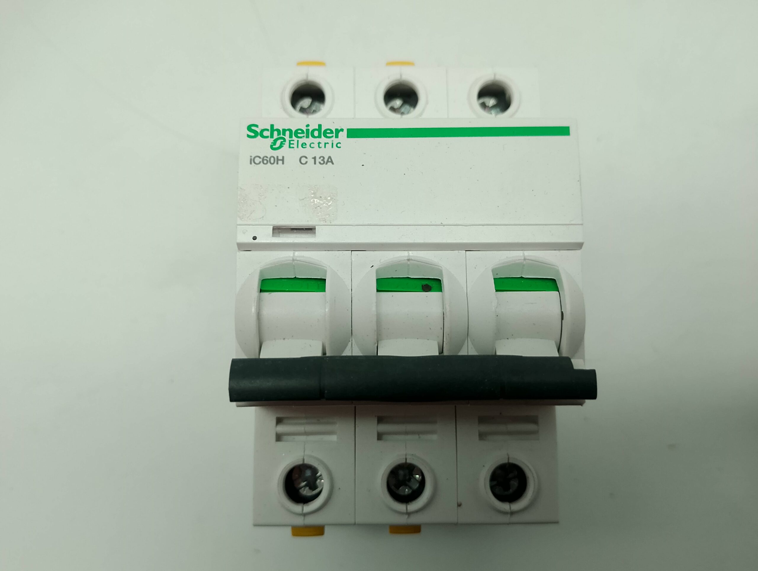 Schneider Electric A9F07313 Leitungsschutzschalter iC60H 3pol. C13
