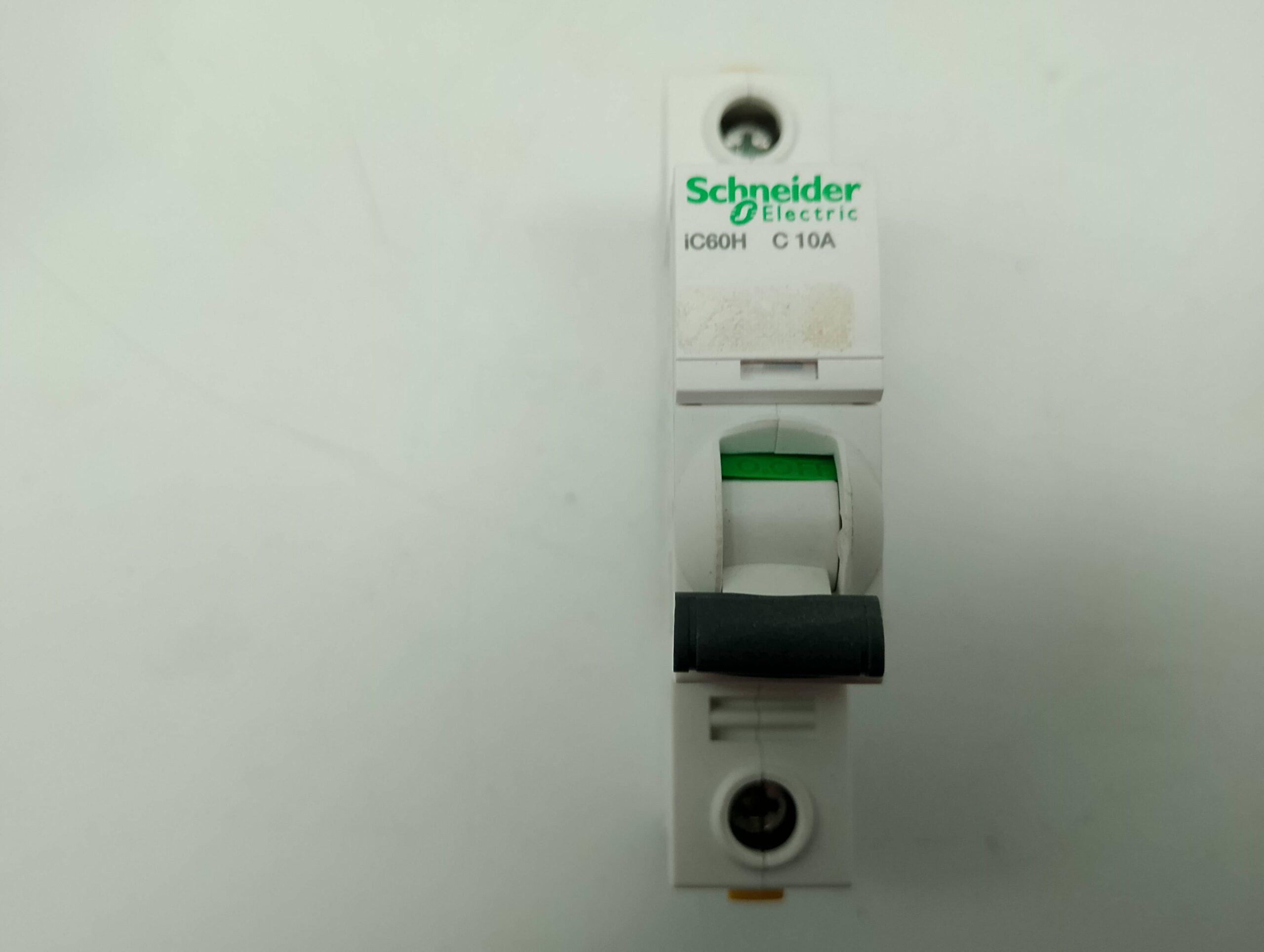 Schneider Electric A9F07110 Leitungsschutzschalter 10 A 230 V IC60H