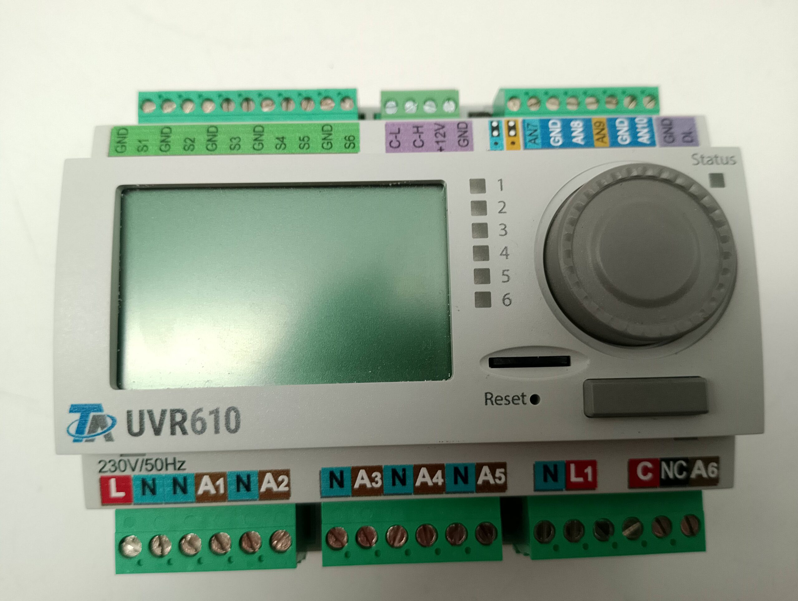 Technische Alternative UVR610-001644 100-230V~ 50/60Hz