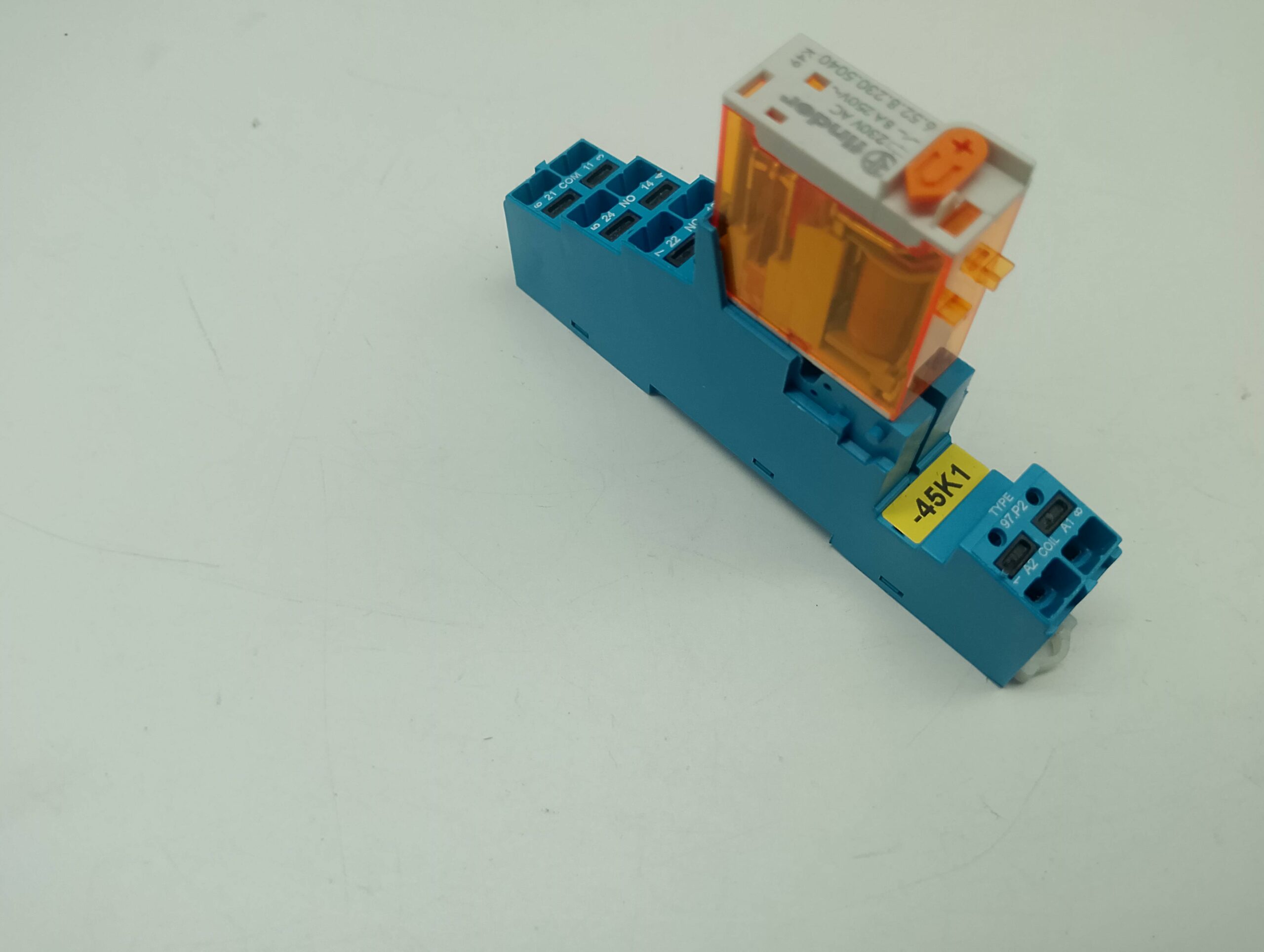Finder 46.52.8.230.5040 Relais 230V AC 8A 250V Sockel 97.P2 – Bild 4