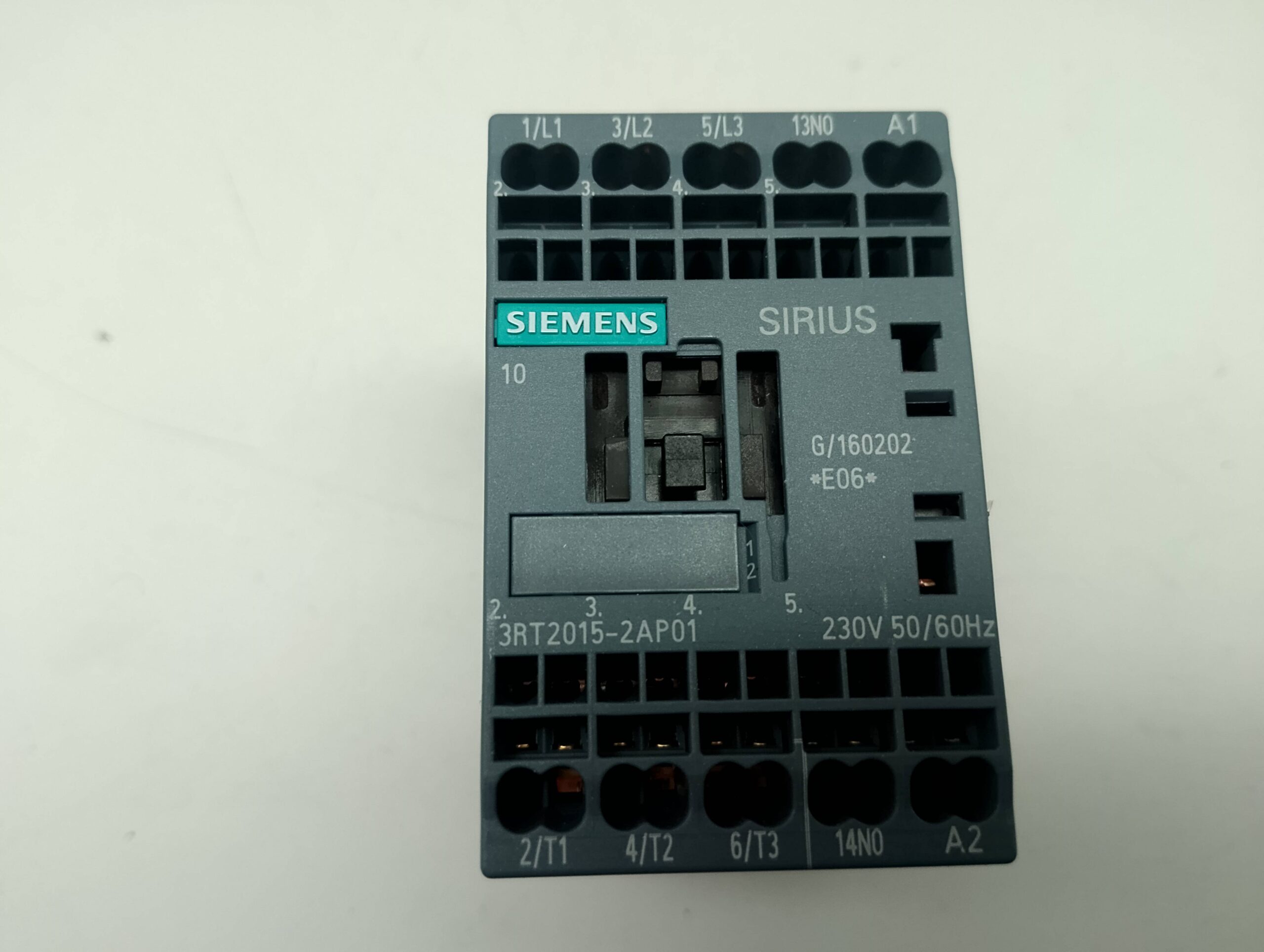 Siemens Sirius 3RT2015-2AP01 230V 50Hz/60Hz Schütz