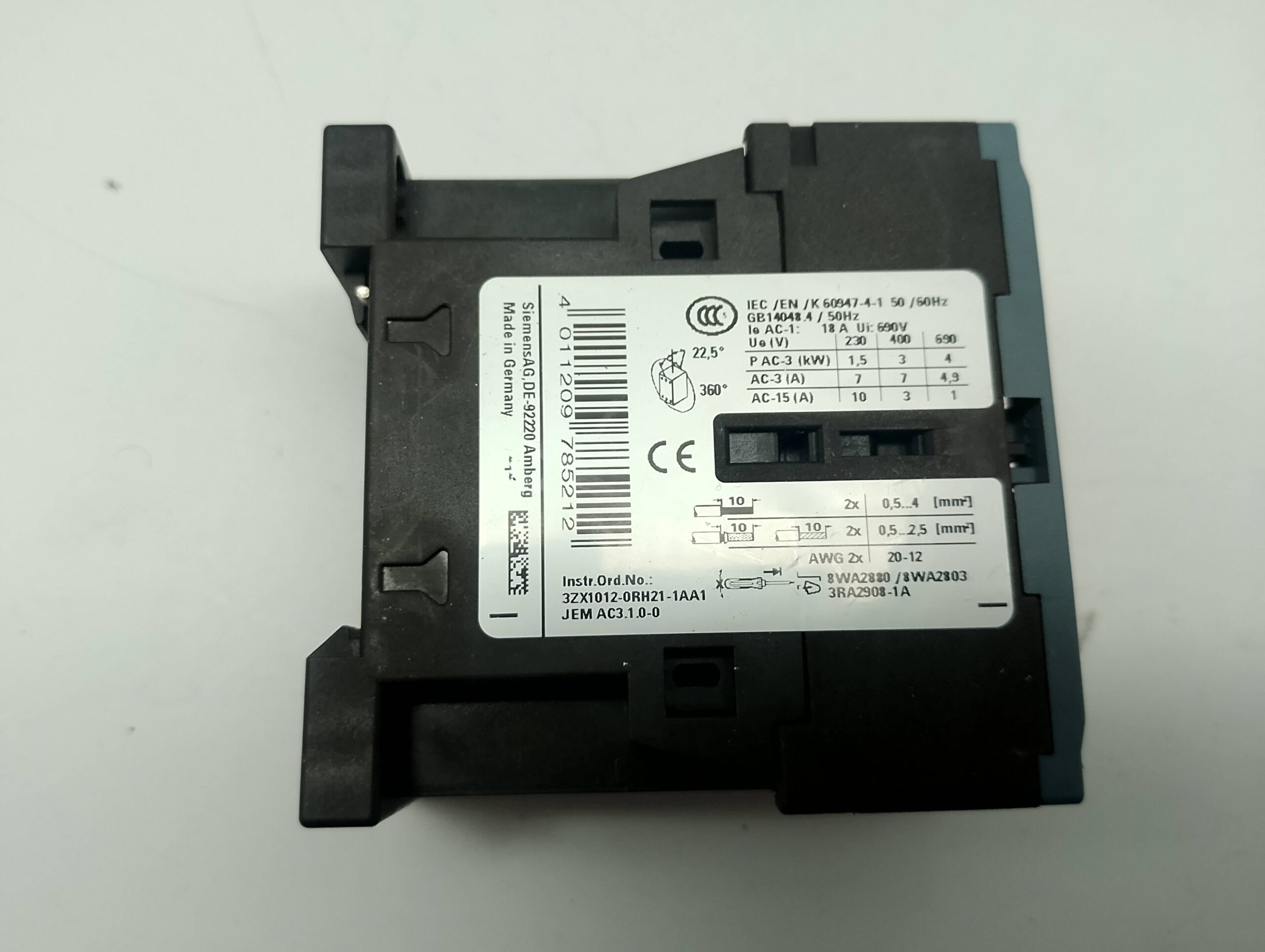 Siemens Sirius 3RT2015-2AP01 230V 50Hz/60Hz Schütz – Bild 2