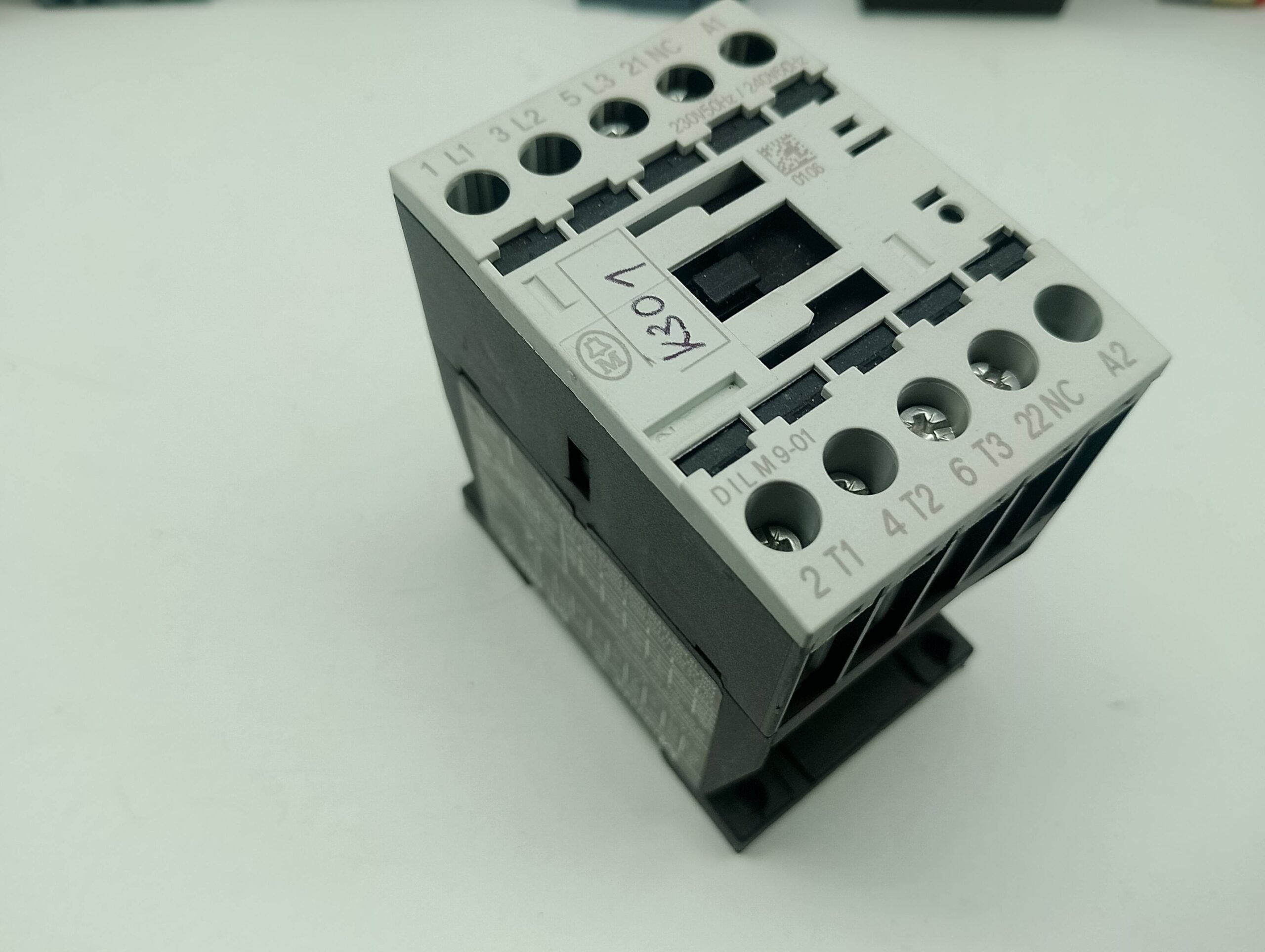 Klöckner Moeller DIL M9-01 Schütz 230V/50Hz / 240V/60Hz – Bild 4
