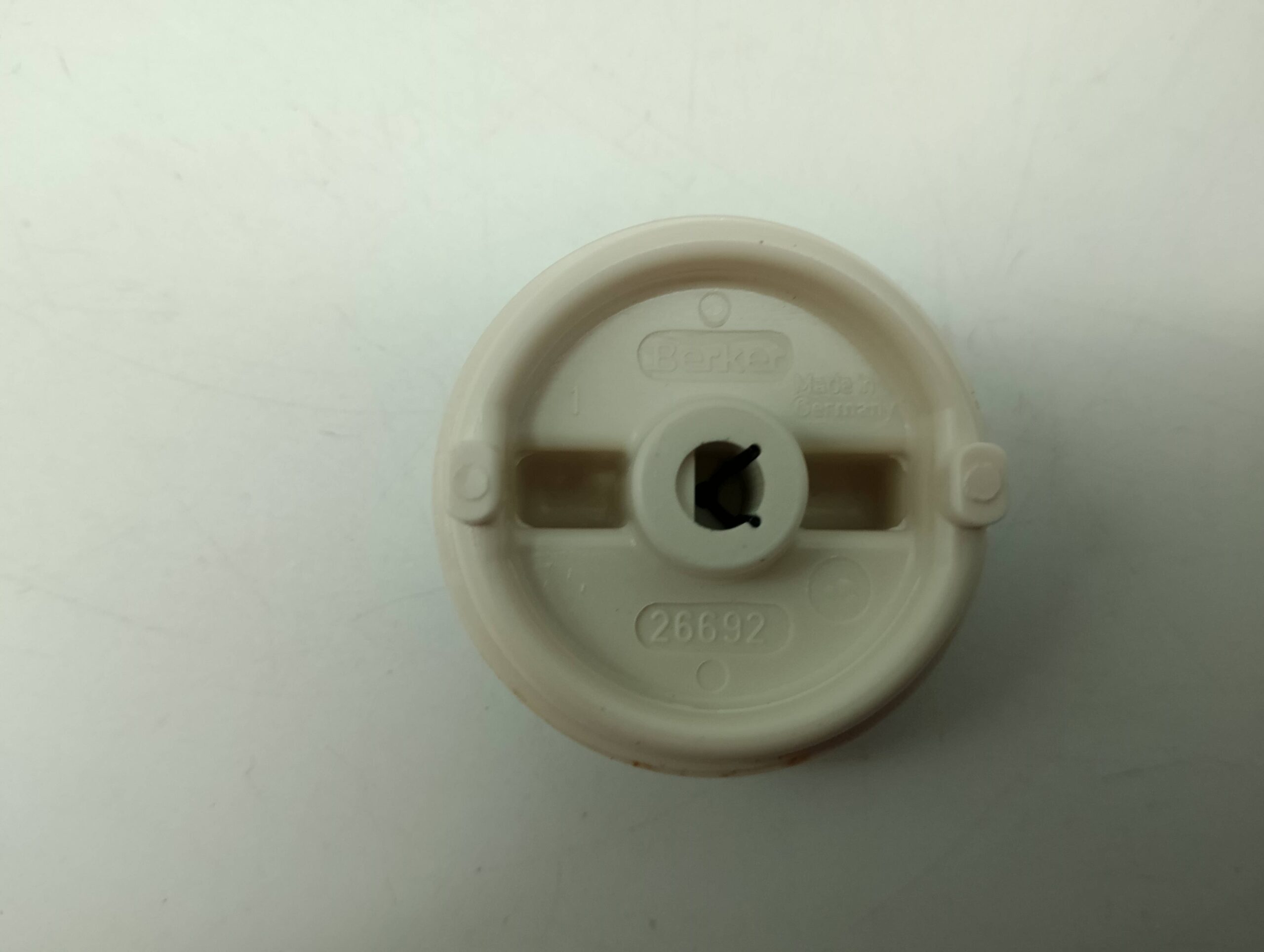 Berker 26692 Drehknopf Zentralstück cremeweiß – Bild 2