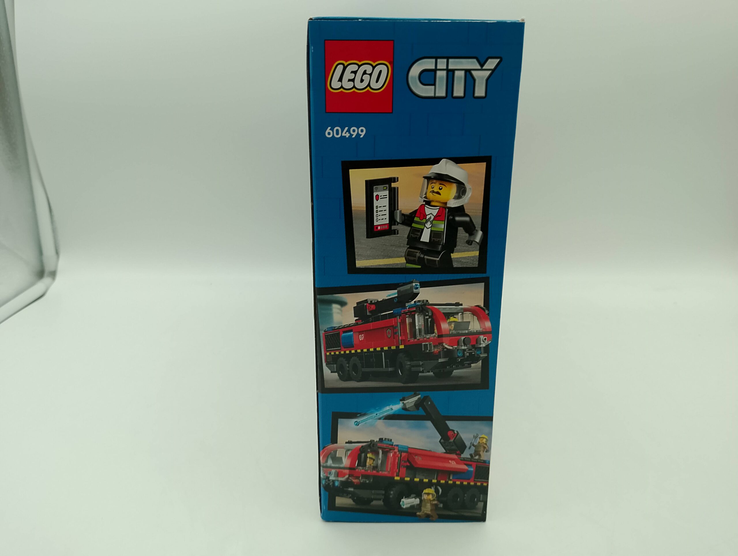 LEGO City 60499 Flughafenlöschfahrzeug 60499 – Bild 4
