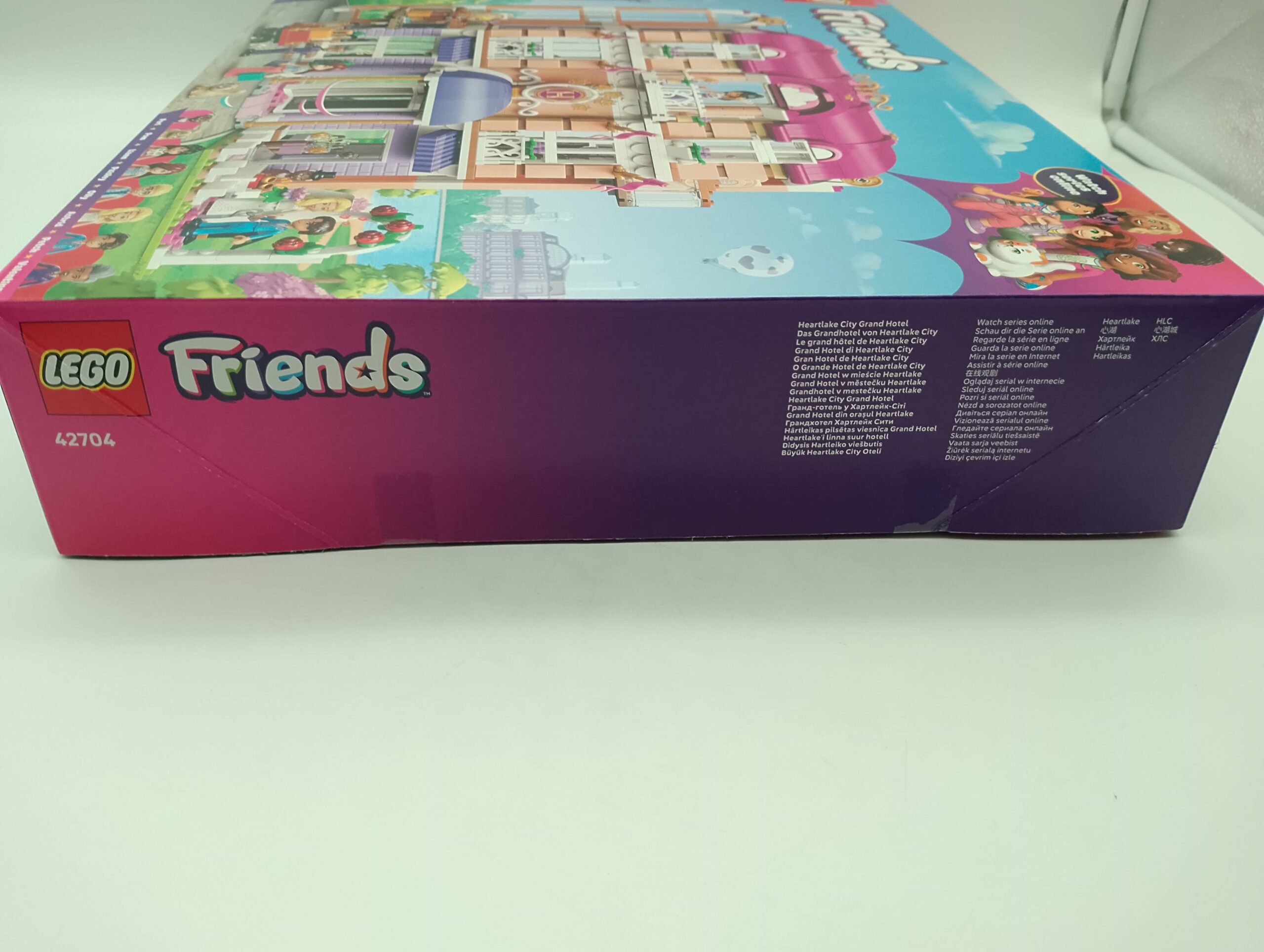 LEGO Friends 42704 Das Grandholten von Heartlake City – Bild 5