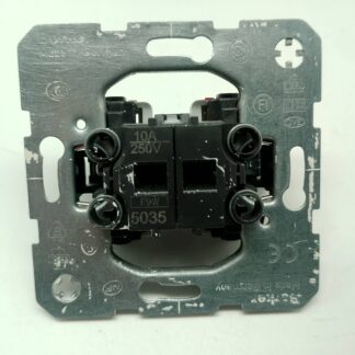 Berker 5035 Serientaster – 2 Schließer, 10 A, 250 V – gebraucht